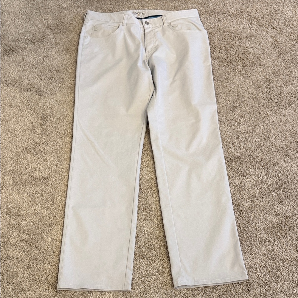 Peter Millar Men’s Light Gray Straight Leg Jeans